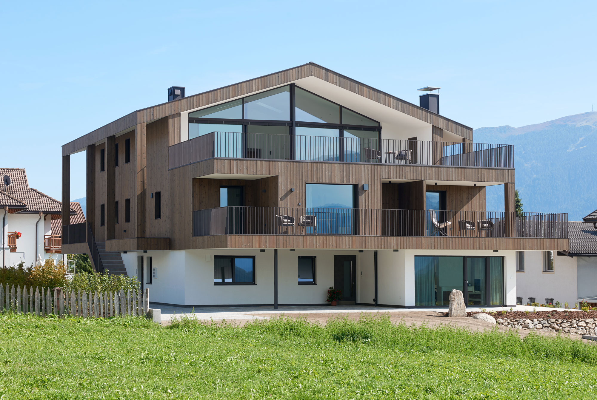 Exterior view Ariala